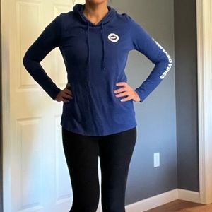 Vineyard Vines long sleeve hoodie tee